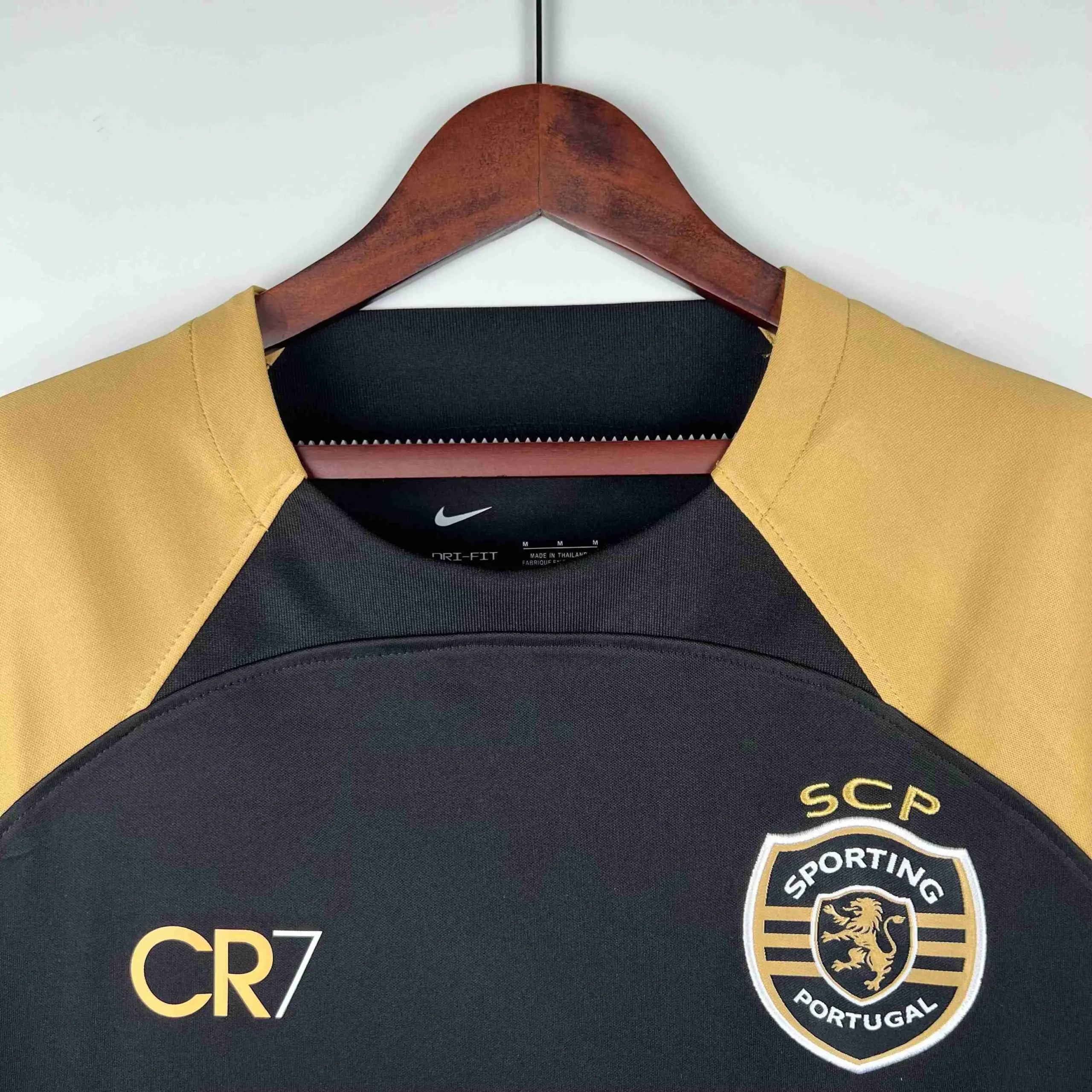Maillot Sporting Lisbonne Spécial Edition CR7 – Image 3