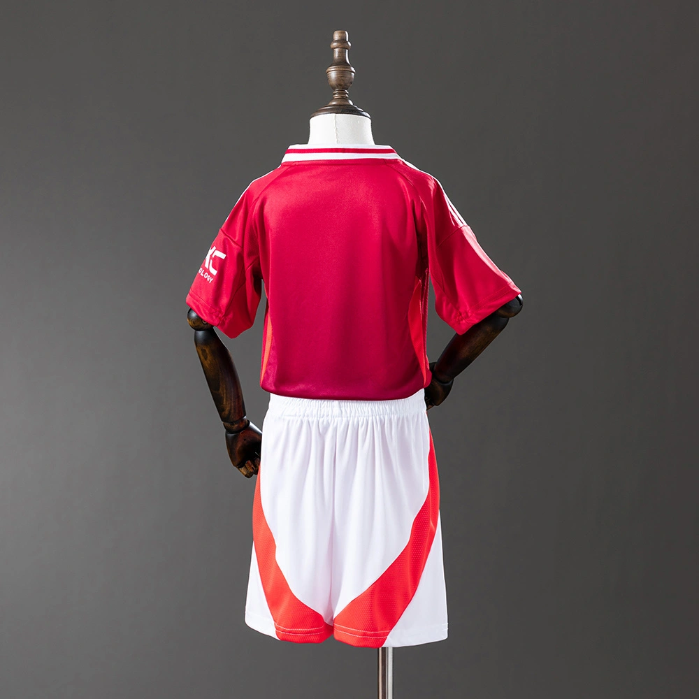 Kit enfant Maillot + Short Manchester United Domicile 2025/2026 – Image 2