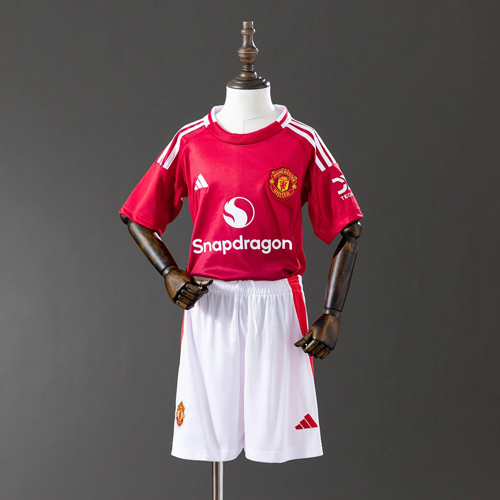 Kit enfant Maillot + Short Manchester United Domicile 2025/2026