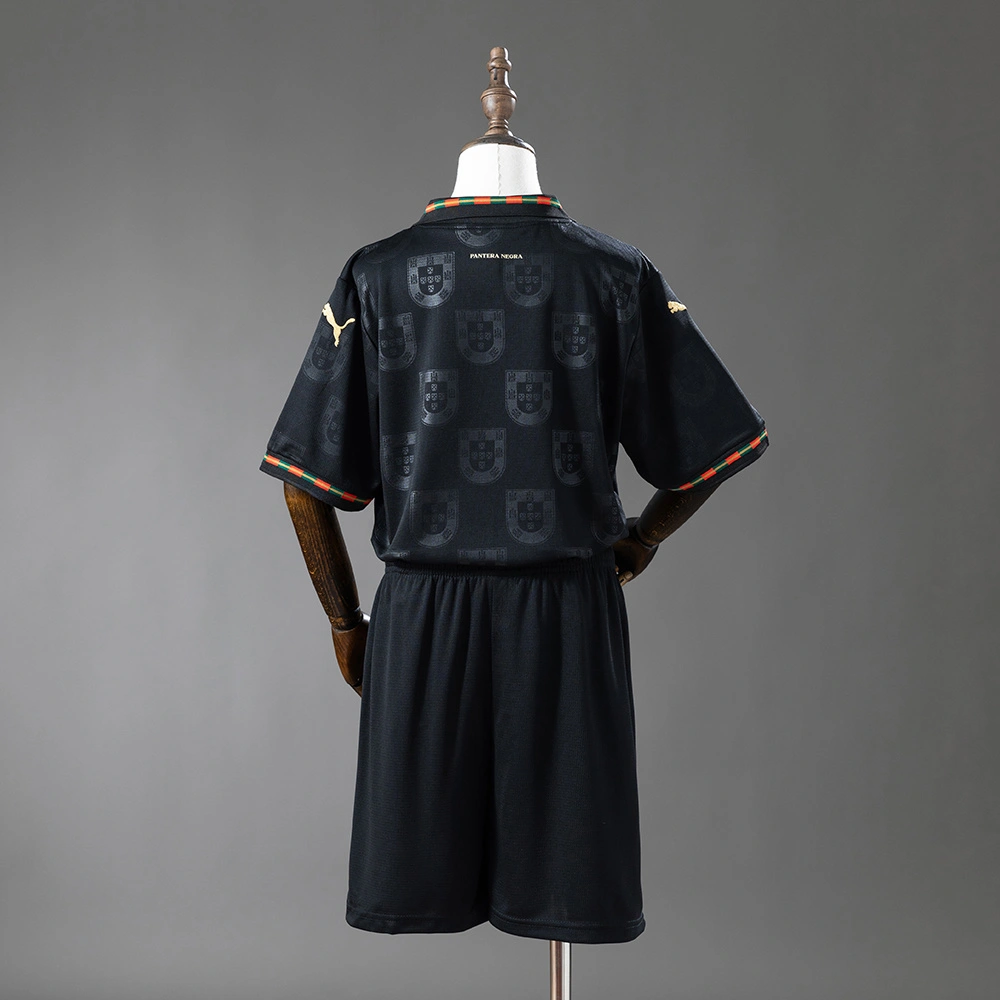 Kit enfant Maillot + Short Portugal Third Black 2025/2026 – Image 2